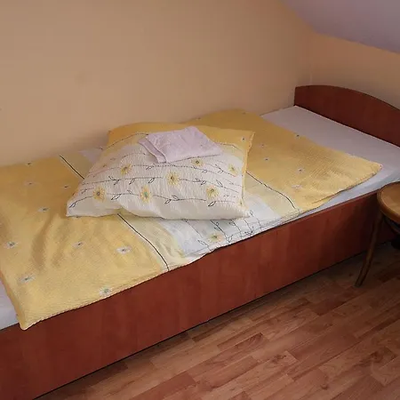 Skorpion Rzeniszow 宾馆